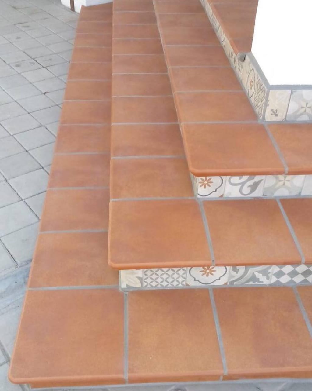 Монтаж клинкерных ступеней и плитки